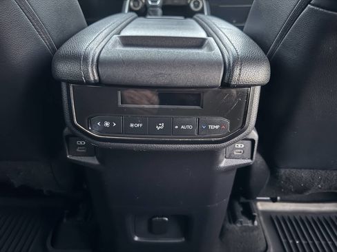 Used 2024 Toyota Grand Highlander AWD image 22