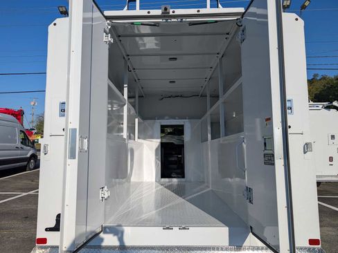 New 2026 Ford E-350 and Econoline 350 Super Duty w/ Interior Upgrade Package image 24