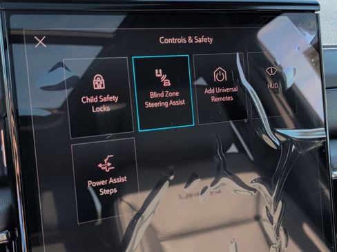 New 2026 GMC Yukon Denali w/ Denali Reserve Package AWD/4WD image 26