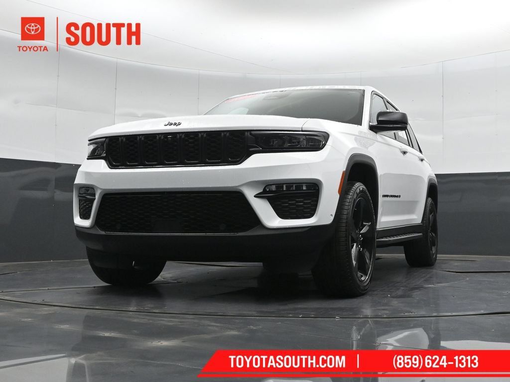Used 2023 Jeep Grand Cherokee Limited w/ Luxury Tech Group II AWD/4WD image 46