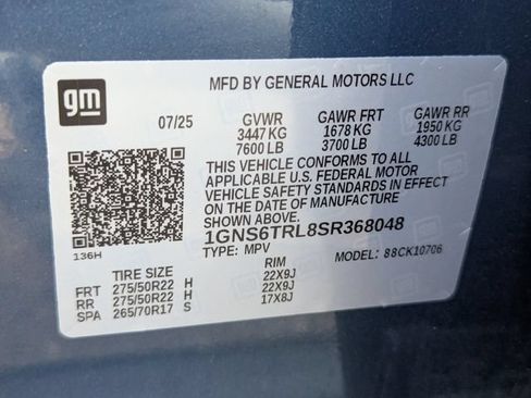 Used 2025 Chevrolet Tahoe High Country AWD/4WD image 17