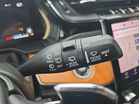 Used 2022 Jeep Grand Cherokee Summit AWD/4WD image 48