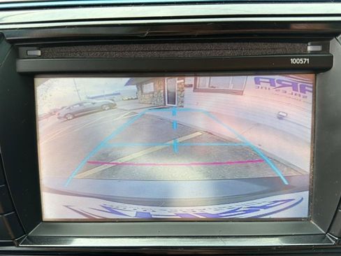 Used 2016 Toyota Corolla LE FWD image 25
