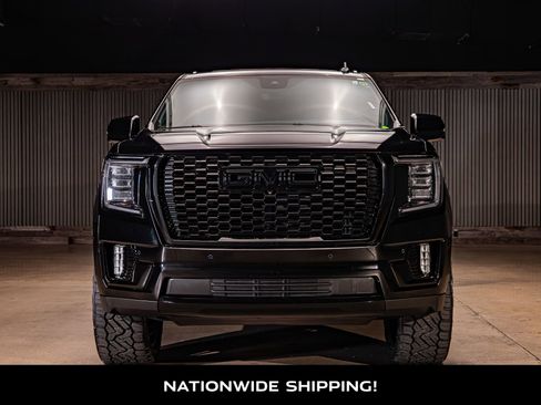 Used 2024 GMC Yukon XL Denali w/ Denali Reserve Package image 4