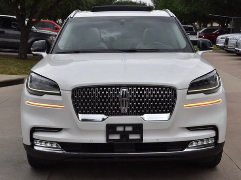 Used 2021 Lincoln Aviator Reserve w/ Elements Package Plus RWD image 3