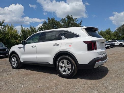 New 2026 Kia Sorento LX FWD image 5