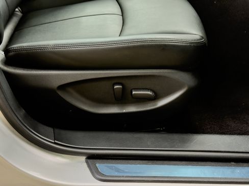 Used 2018 INFINITI Q50 Luxe w/ Essential Package (3.0T Luxe) RWD image 60