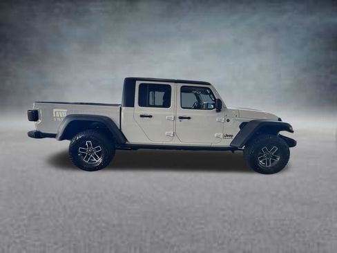 Used 2026 Jeep Gladiator Mojave AWD/4WD image 3