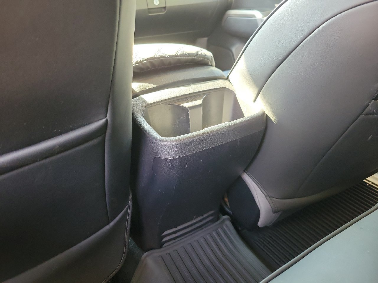 Used 2021 Toyota Tacoma SR5 RWD image 11