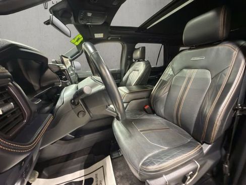 Used 2022 Ford Expedition Max Platinum image 12