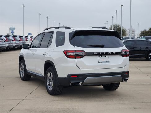 New 2026 Honda Pilot EX-L image 4