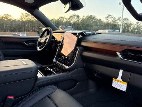 New 2026 GMC Yukon XL Denali w/ Sun & Power Step Package image 13