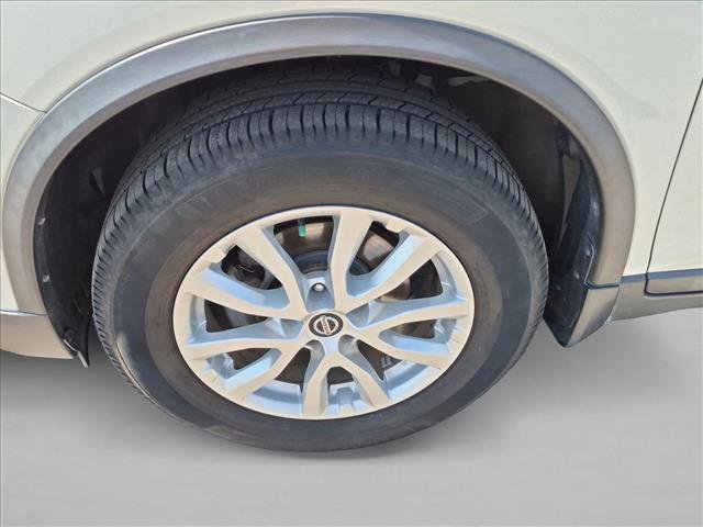 Used 2018 Nissan Rogue SV AWD/4WD image 21