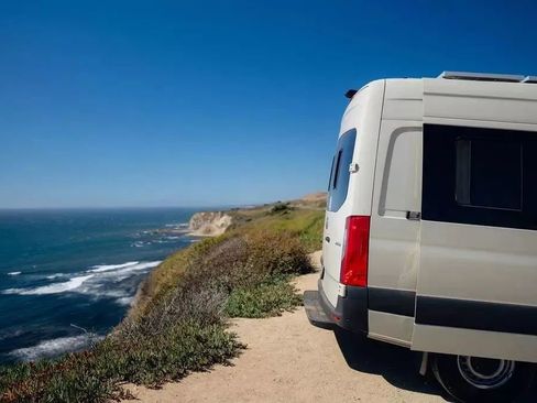 Used 2021 Mercedes-Benz Sprinter 2500 image 44