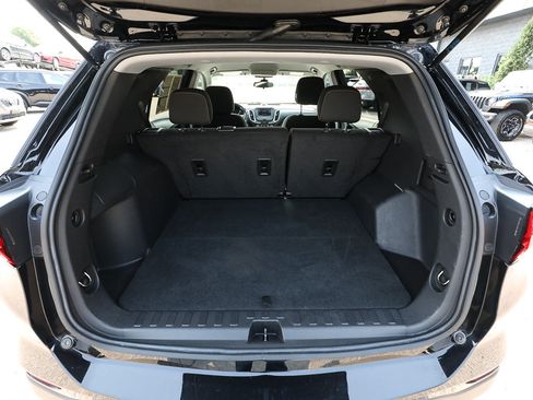 Used 2023 Chevrolet Equinox LT FWD image 6