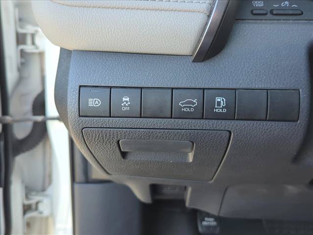Used 2019 Toyota Camry LE FWD image 10