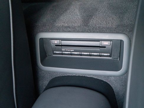 Used 2009 Audi R8 V8 image 31