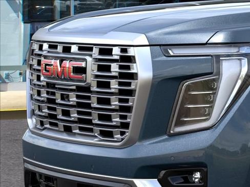New 2026 GMC Yukon XL Denali w/ Denali Reserve Package AWD/4WD image 13