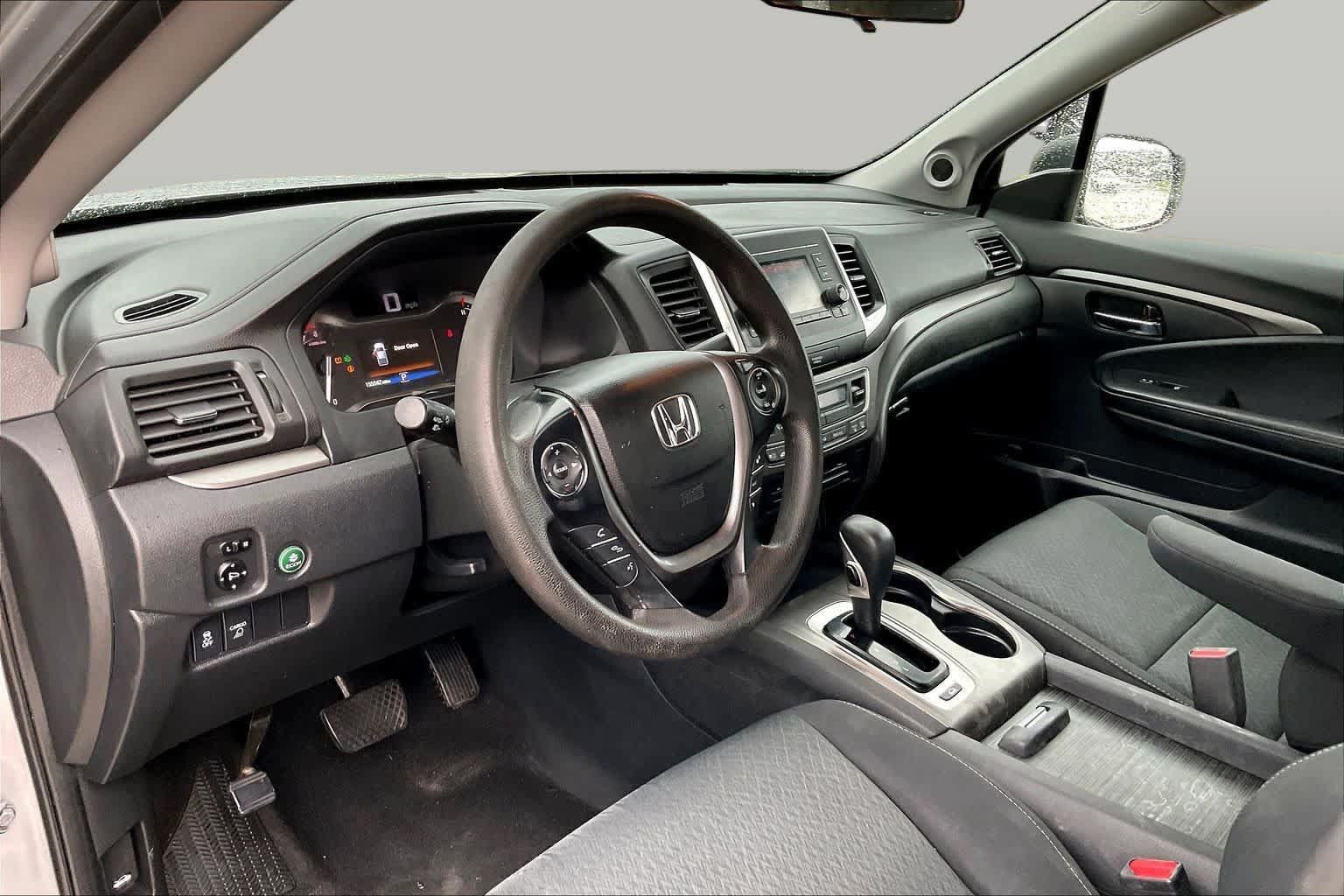 Used 2017 Honda Ridgeline RT image 16