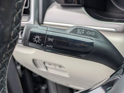 Used 2023 Kia Sorento S FWD image 7