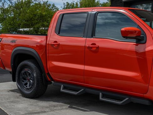 Used 2025 Nissan Frontier PRO-4X w/ Pro Premium Package AWD/4WD image 13