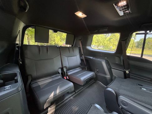 Used 2026 Lexus GX 550 w/ Accessory Package (2T) AWD/4WD image 29