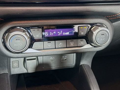 Used 2024 Nissan Versa SR FWD image 15