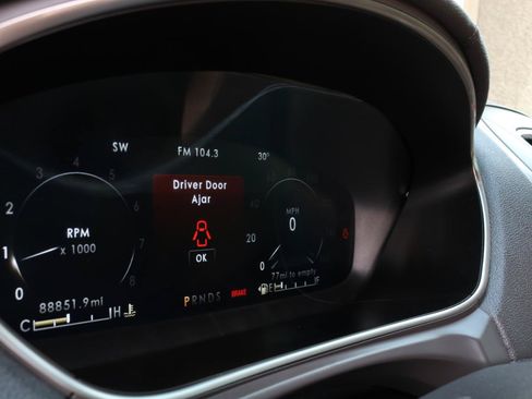 Used 2019 Lincoln Nautilus FWD image 24
