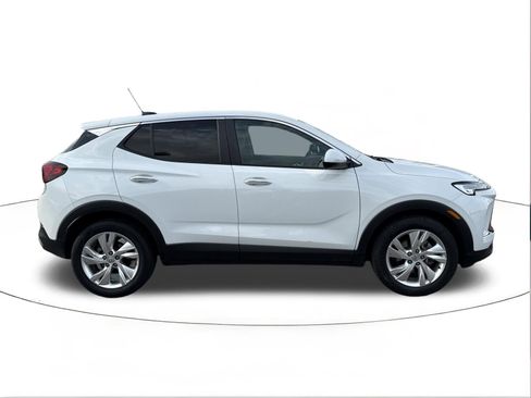 Used 2025 Buick Encore GX Preferred FWD image 2