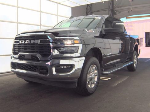 Used 2026 RAM 2500 Big Horn AWD/4WD image 1