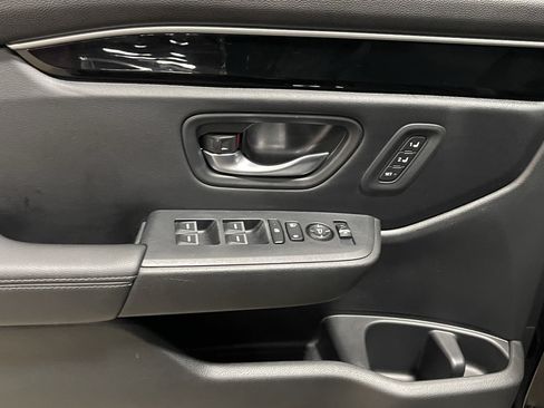 Used 2025 Honda Pilot EX-L image 17