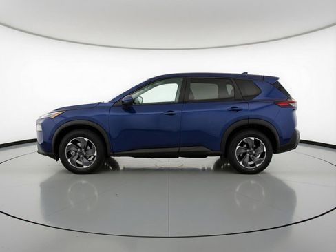 Used 2025 Nissan Rogue SV AWD/4WD image 5