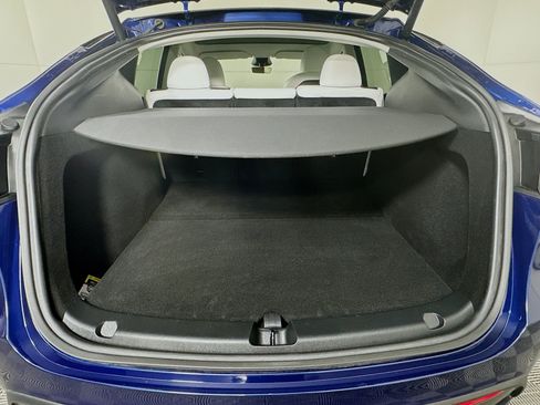 Used 2024 Tesla Model Y Long Range AWD/4WD image 27
