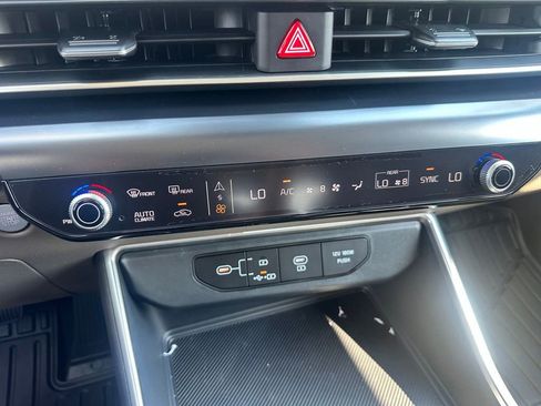 New 2026 Kia Carnival image 20