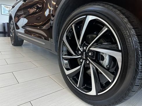 Certified 2023 Lincoln Corsair Reserve w/ Equipment Group 201A AWD/4WD image 10
