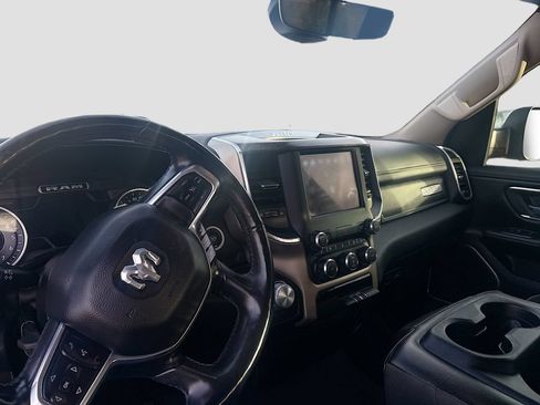 Used 2019 RAM 1500 Laramie AWD/4WD image 9