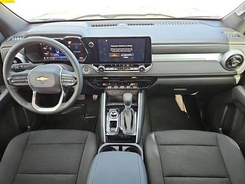 Used 2024 Chevrolet Colorado LT w/ LT Convenience Package II image 11