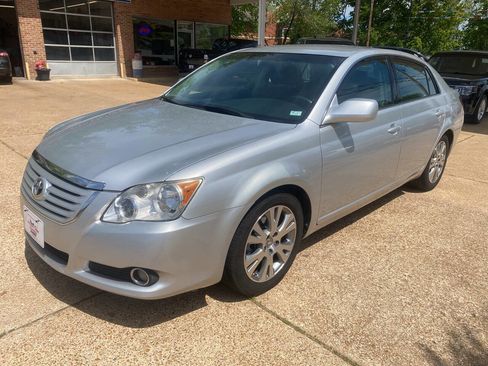 Used 2008 Toyota Avalon Touring image 1
