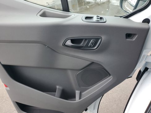New 2026 Ford Transit 250 148 Medium Roof w/ Load Area Protection Package image 15