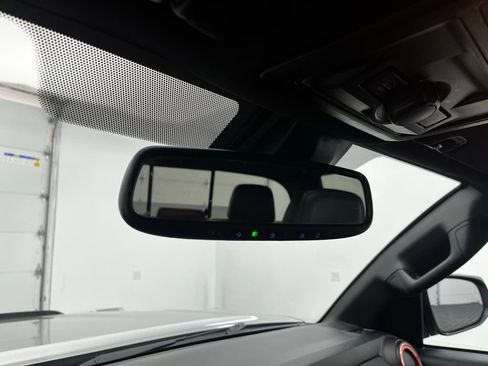 Used 2019 Toyota Tacoma TRD Off-Road image 10