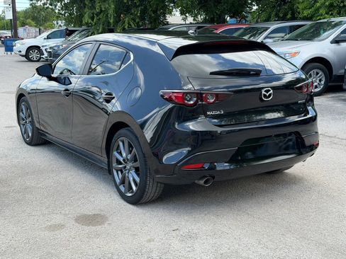 Used 2020 MAZDA MAZDA3 Hatchback w/ Preferred Package FWD image 8