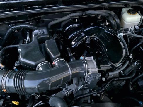 Used 2014 Toyota 4Runner Limited image 31