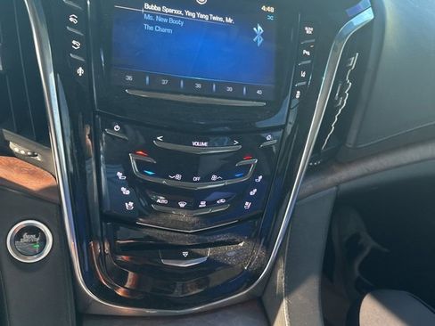 Used 2015 Cadillac Escalade Premium AWD/4WD image 12