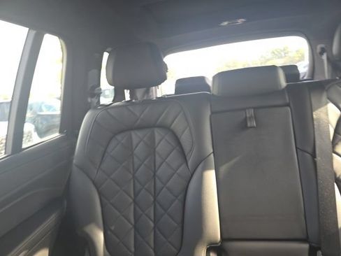 Used 2024 BMW X7 xDrive40i w/ M Sport Package AWD/4WD image 14