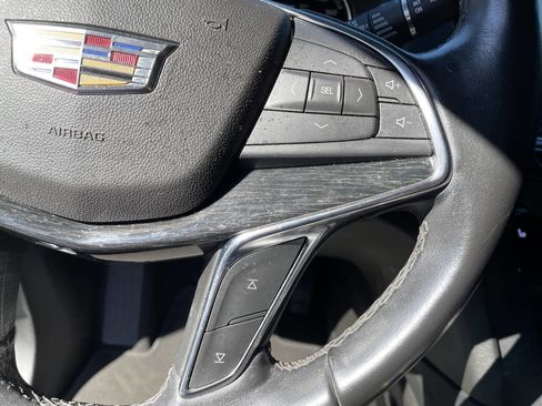 Used 2020 Cadillac XT5 Premium Luxury image 14