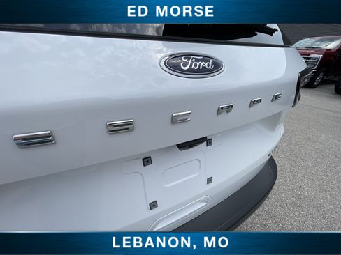 Certified 2022 Ford Escape SE w/ Cold Weather Package AWD/4WD image 29