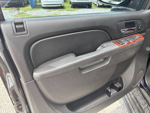 Used 2011 GMC Yukon SLT RWD image 13