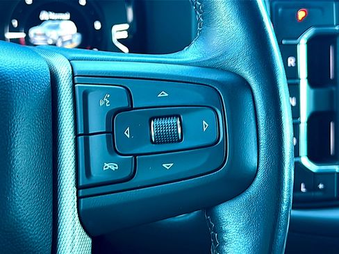 Used 2022 GMC Yukon Denali w/ Denali Premium Package image 30