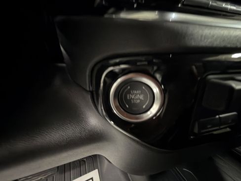 New 2026 GMC Sierra 1500 SLE image 17