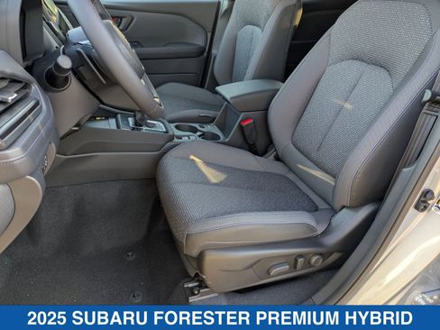 Certified 2025 Subaru Forester Premium image 15